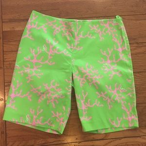 Lilly Pulitzer Size 10 Resort Fit Shorts Coral